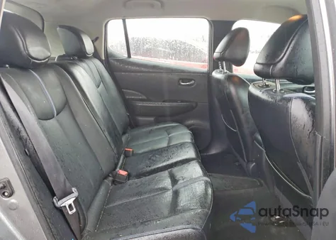 2018 Nissan Leaf S z USA, uszkodzony, nr VIN 1N4AZ1CP5JC315794